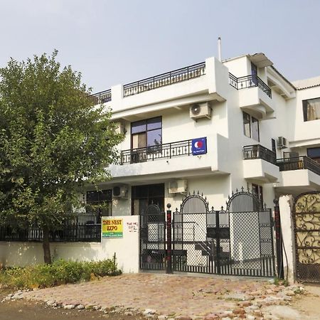 Capital O The Nest Expo Near Pvr Ansal Plaza Greater Noida Hotel Exterior foto