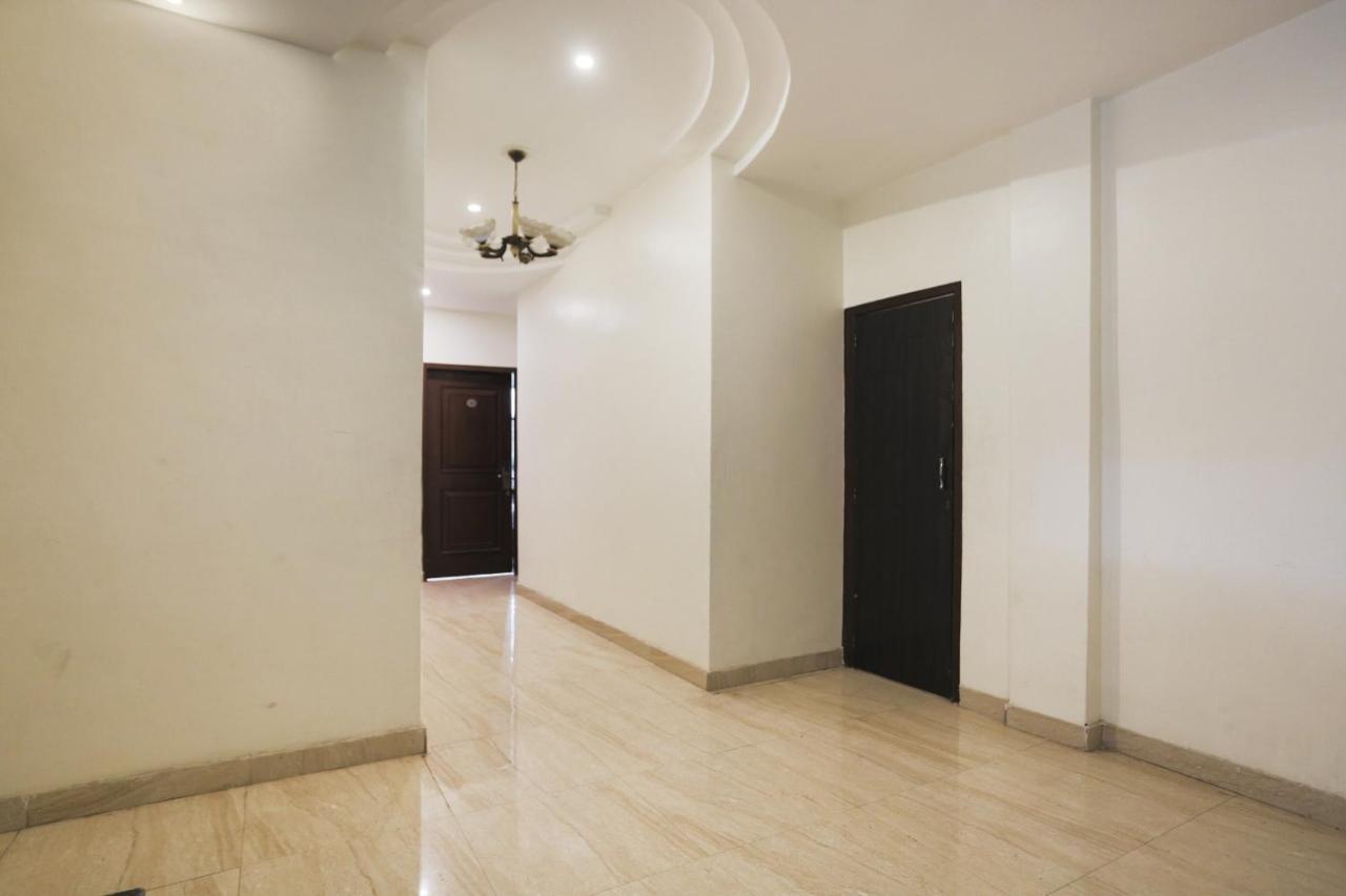 Capital O The Nest Expo Near Pvr Ansal Plaza Greater Noida Hotel Exterior foto